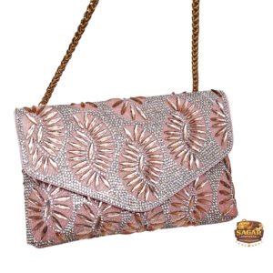 women-pink-clutch-bag